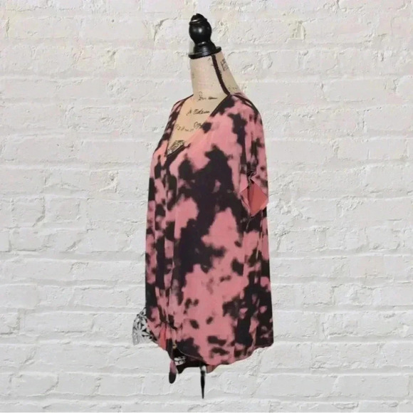 Torrid Short Sleeve Shirt - Tie Dye - Picture 2 of 5